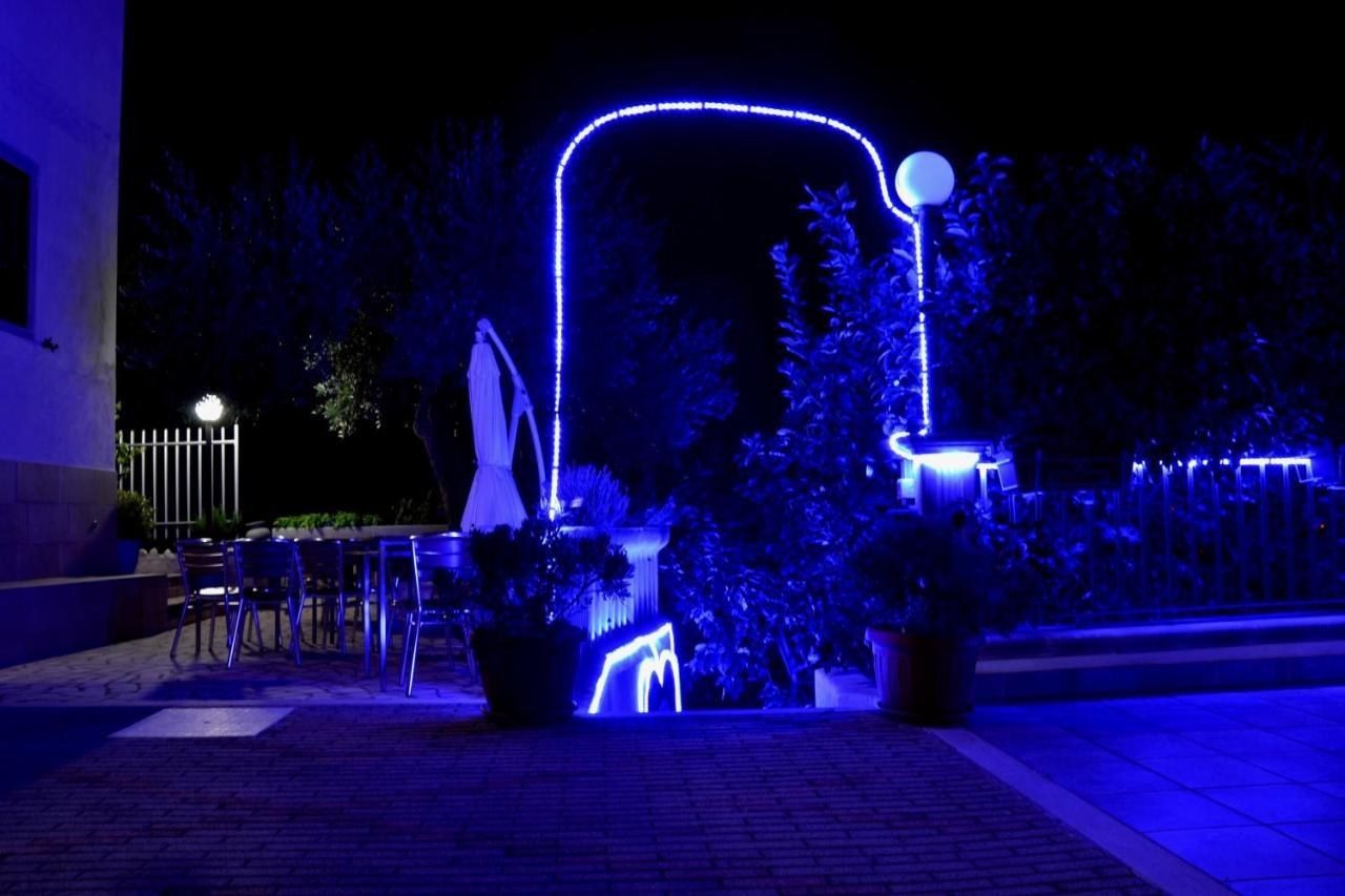 B&B Il Giardino Stellato เวียสเต ภายนอก รูปภาพ